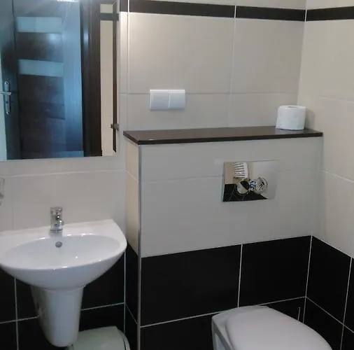 Alojamento de Acomodação e Pequeno-almoço Carmen 3*